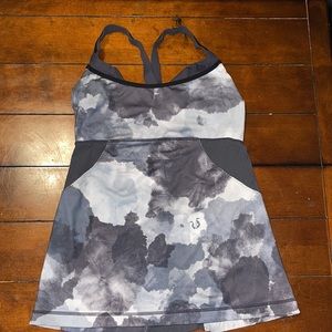 Lululemon Athletica grey and black tank top 8